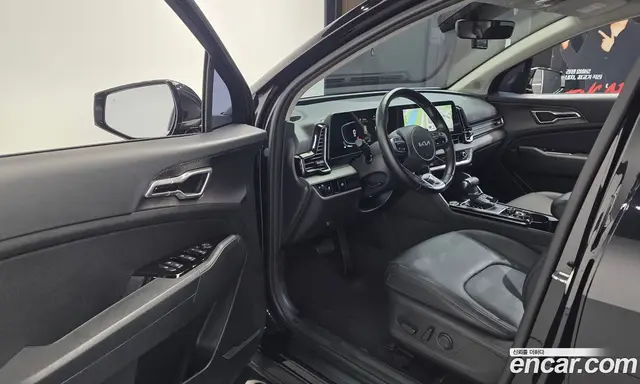 Kia Sportage 2023 2.0 автомат (гидро), миниатюра 10