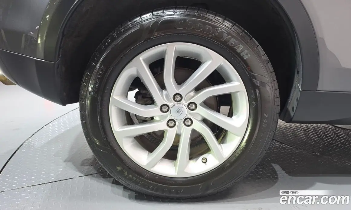 Land Rover Discovery Sport 2019 2.0 автомат (гидро), фото 4 Land Rover Discovery Sport 2019 2.0 автомат (гидро), фото 4