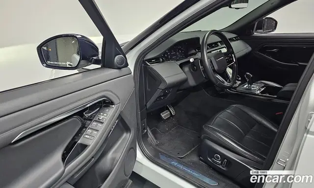 Land Rover Range Rover Evoque 2022 2.0 автомат (гидро), миниатюра 11 Land Rover Range Rover Evoque 2022 2.0 автомат (гидро), миниатюра 11