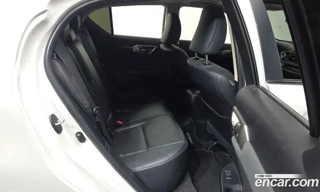 Lexus CT200h 2017 1.8 автомат (гидро), миниатюра 12