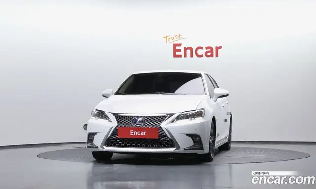 Lexus CT200h 2017 1.8 автомат (гидро), миниатюра 3 Lexus CT200h 2017 1.8 автомат (гидро), миниатюра 3