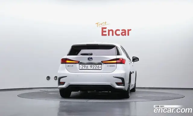 Lexus CT200h 2017 1.8 автомат (гидро), миниатюра 4 Lexus CT200h 2017 1.8 автомат (гидро), миниатюра 4