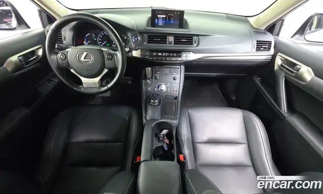 Lexus CT200h 2017 1.8 автомат (гидро), миниатюра 7 Lexus CT200h 2017 1.8 автомат (гидро), миниатюра 7