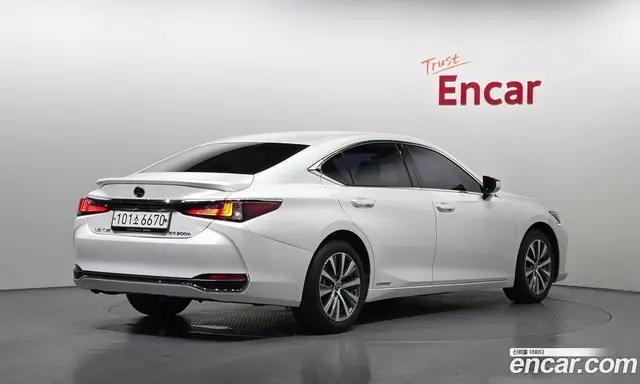 Lexus ES 2019 2.5 автомат (гидро), миниатюра 2 Lexus ES 2019 2.5 автомат (гидро), миниатюра 2