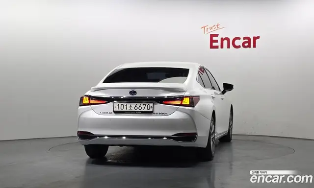 Lexus ES 2019 2.5 автомат (гидро), миниатюра 4 Lexus ES 2019 2.5 автомат (гидро), миниатюра 4