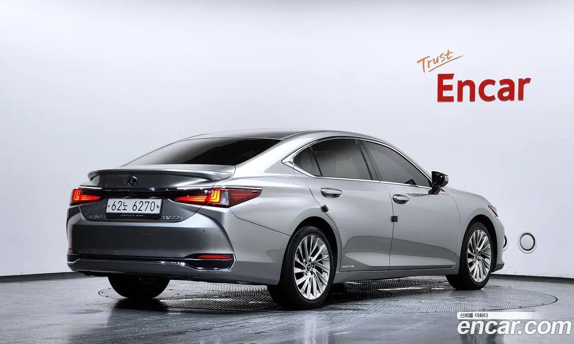 Lexus ES 2019 2.5 автомат (гидро), фото 2 Lexus ES 2019 2.5 автомат (гидро), фото 2