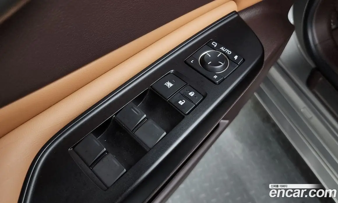 Lexus ES 2019 2.5 автомат (гидро), фото 30 Lexus ES 2019 2.5 автомат (гидро), фото 30