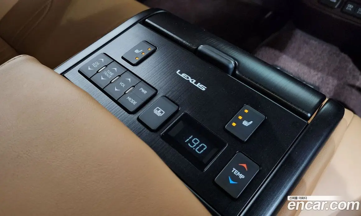 Lexus ES 2019 2.5 автомат (гидро), фото 31 Lexus ES 2019 2.5 автомат (гидро), фото 31