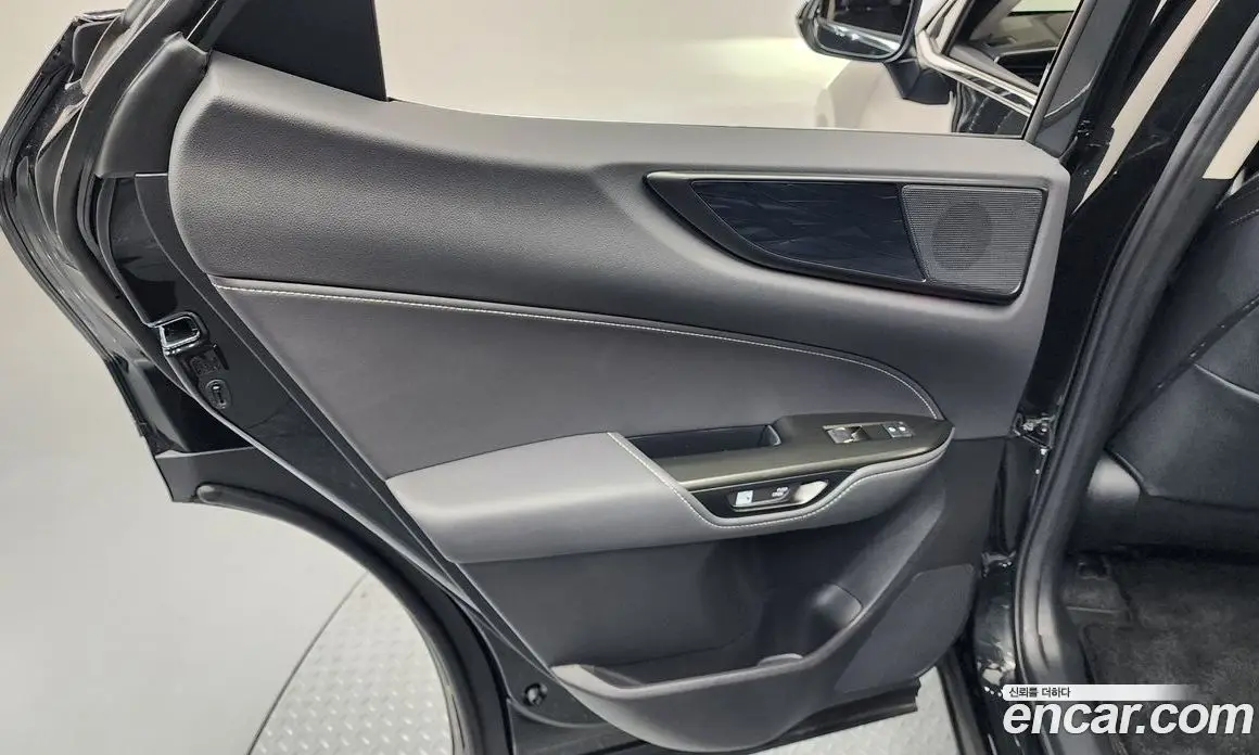 Lexus NX 2023 2.5 автомат (гидро), фото 15