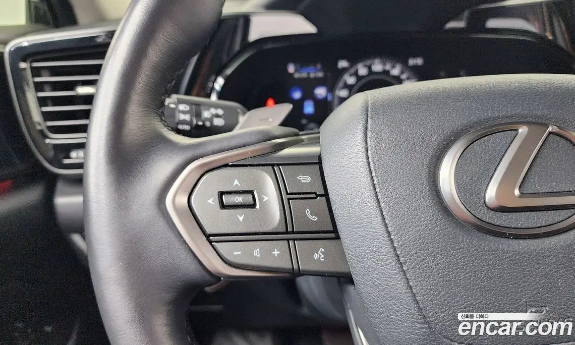 Lexus NX 2023 2.5 автомат (гидро), фото 23