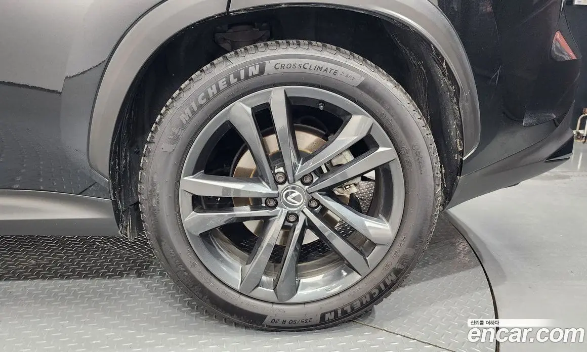 Lexus NX 2023 2.5 автомат (гидро), фото 7