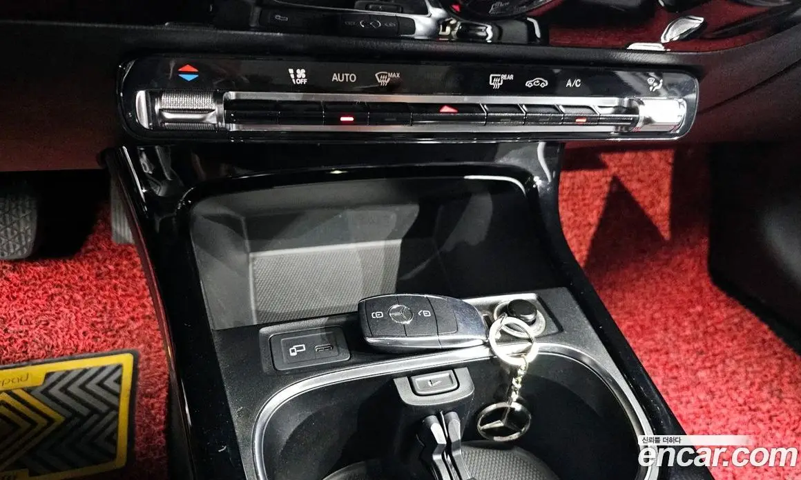 Mercedes-Benz A-Class 2019 2.0 автомат (гидро), фото 18 Mercedes-Benz A-Class 2019 2.0 автомат (гидро), фото 18