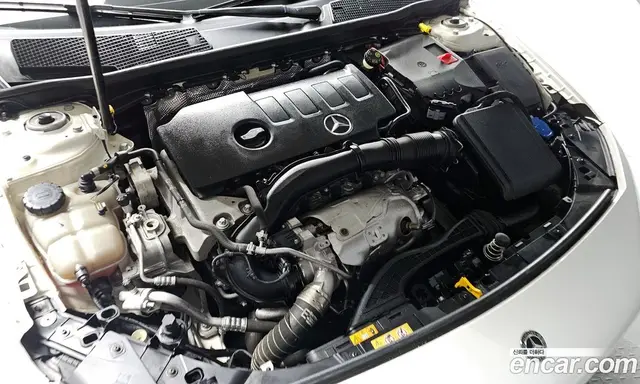 Mercedes-Benz A-Class 2019 2.0 автомат (гидро), миниатюра 6 Mercedes-Benz A-Class 2019 2.0 автомат (гидро), миниатюра 6