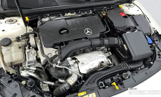Mercedes-Benz A-Class 2021 2.0 автомат (гидро), миниатюра 6 Mercedes-Benz A-Class 2021 2.0 автомат (гидро), миниатюра 6