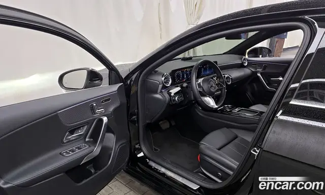 Mercedes-Benz A-Class 2025 2.0 автомат (гидро), миниатюра 10 Mercedes-Benz A-Class 2025 2.0 автомат (гидро), миниатюра 10
