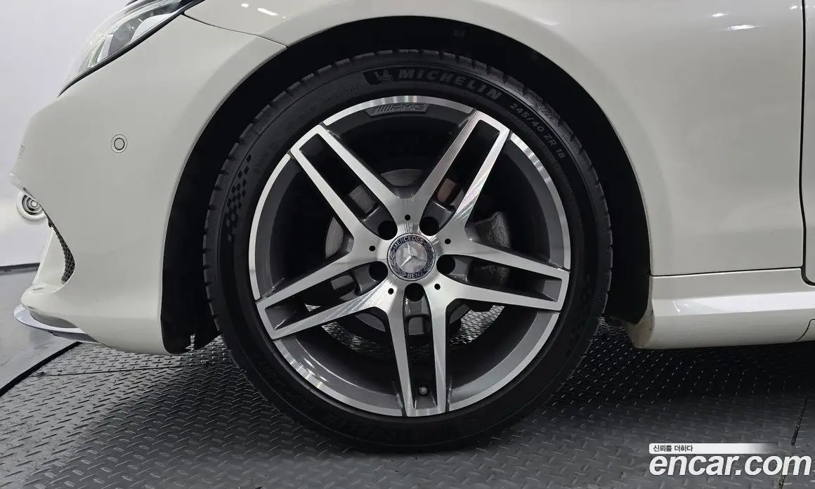 Mercedes-Benz E-Class 2014 2.0 автомат (гидро), фото 5 Mercedes-Benz E-Class 2014 2.0 автомат (гидро), фото 5