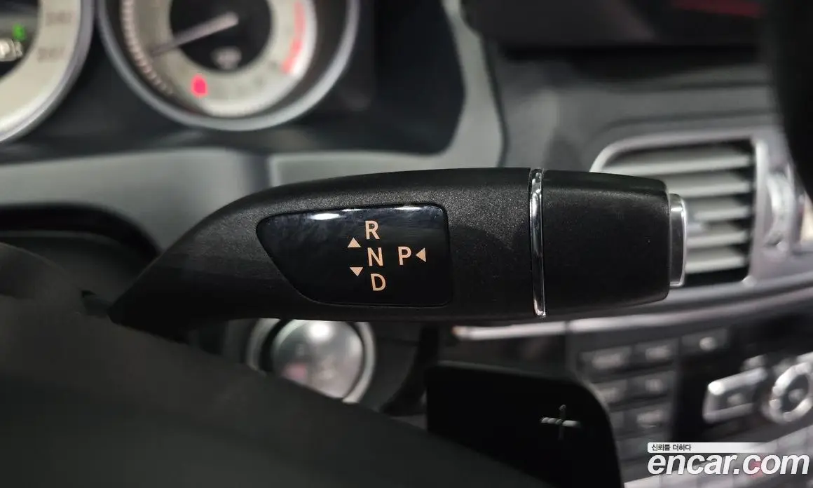 Mercedes-Benz E-Class 2014 2.0 автомат (гидро), фото 9 Mercedes-Benz E-Class 2014 2.0 автомат (гидро), фото 9