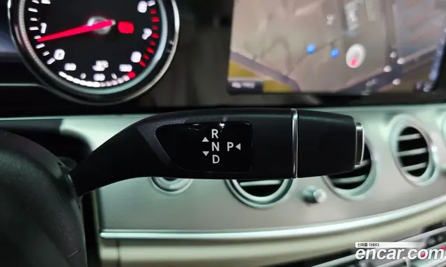 Mercedes-Benz E-Class 2018 2.0 автомат (гидро), миниатюра 12