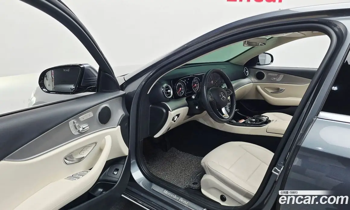 Mercedes-Benz E-Class 2018 2.0 автомат (гидро), фото 13