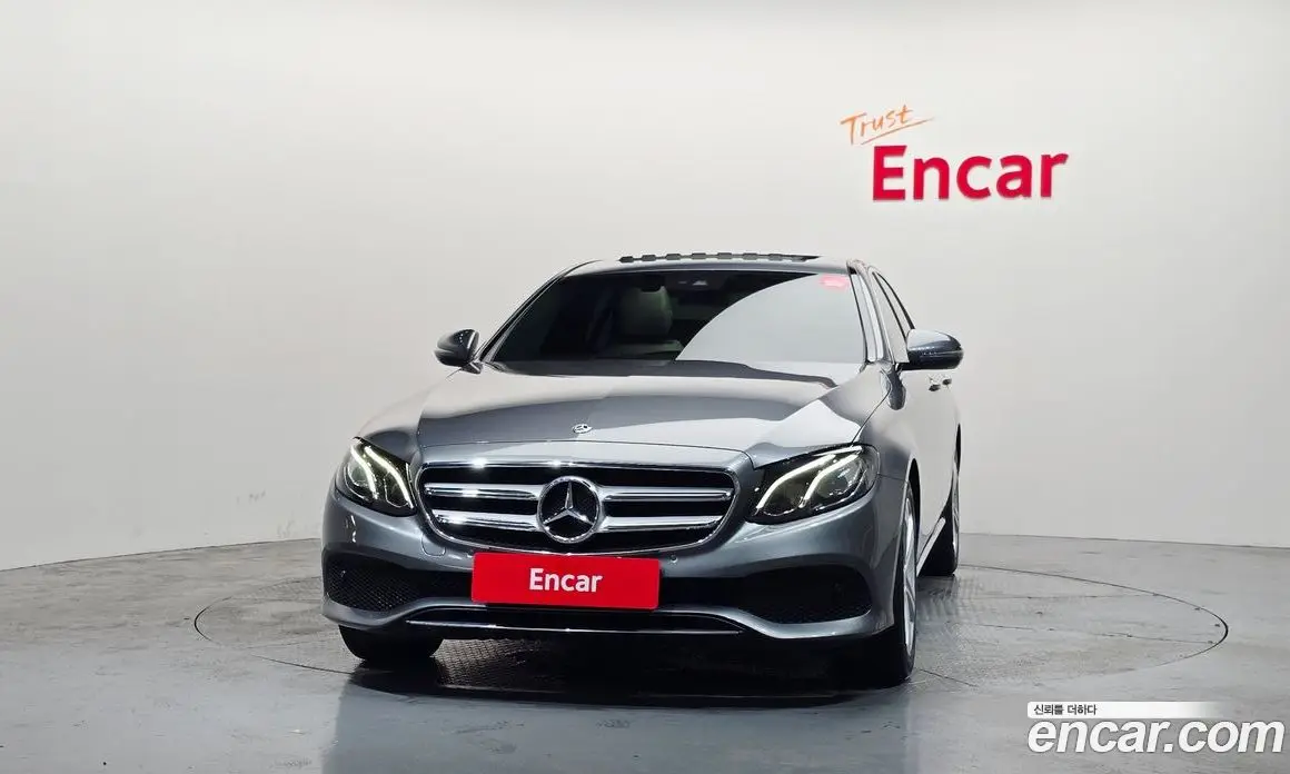 Mercedes-Benz E-Class 2018 2.0 автомат (гидро), фото 3