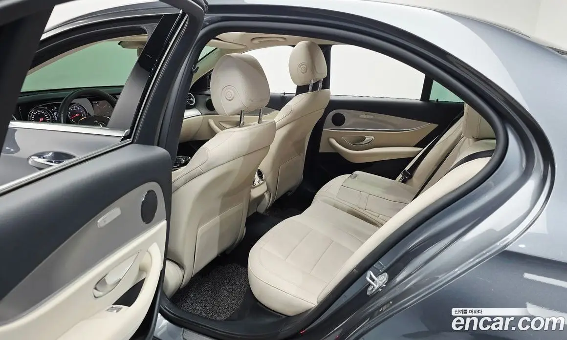 Mercedes-Benz E-Class 2018 2.0 автомат (гидро), фото 22