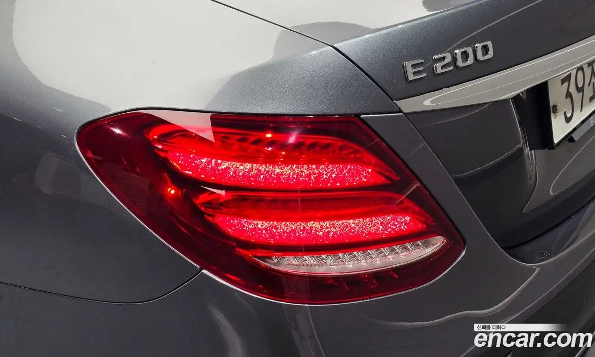 Mercedes-Benz E-Class 2018 2.0 автомат (гидро), фото 9