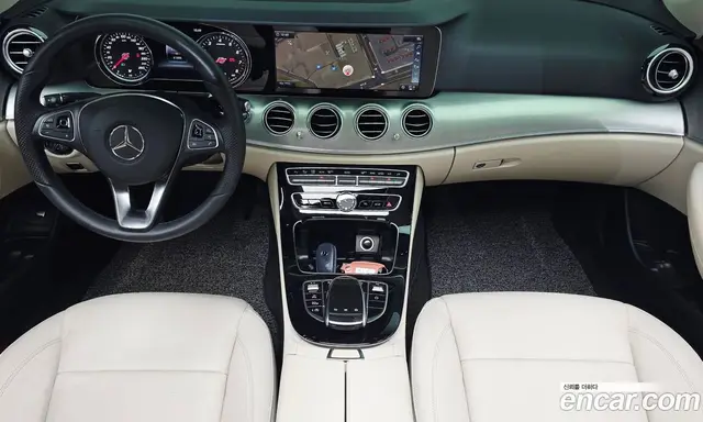 Mercedes-Benz E-Class 2018 2.0 автомат (гидро), миниатюра 10