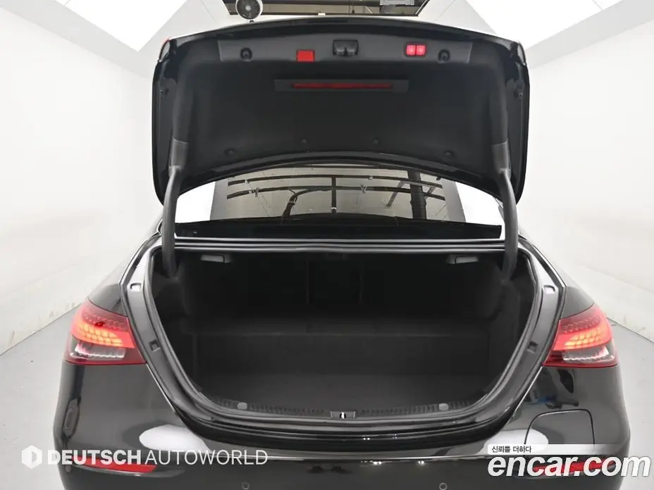 Mercedes-Benz E-Class 2020 2.0 автомат (гидро), фото 19 Mercedes-Benz E-Class 2020 2.0 автомат (гидро), фото 19