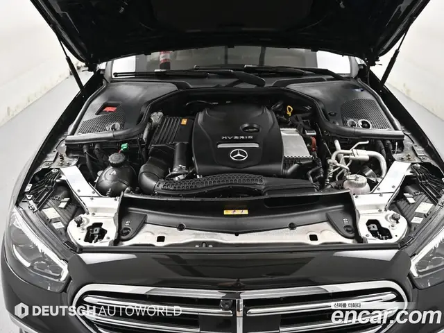 Mercedes-Benz E-Class 2020 2.0 автомат (гидро), миниатюра 6 Mercedes-Benz E-Class 2020 2.0 автомат (гидро), миниатюра 6