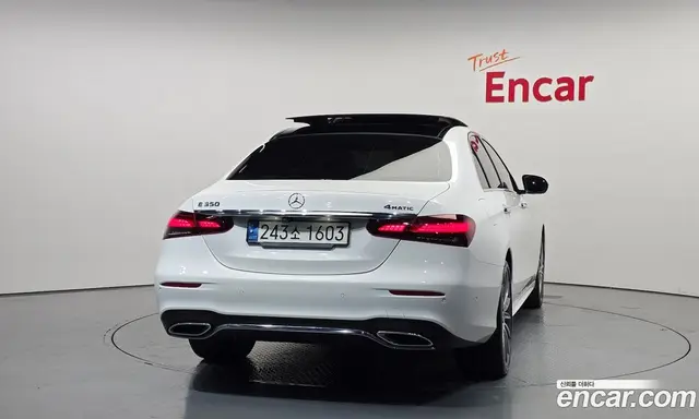 Mercedes-Benz E-Class 2021 2.0 автомат (гидро), миниатюра 4