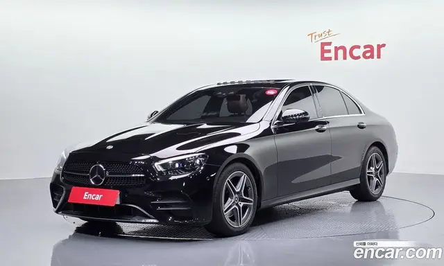 Mercedes-Benz E-Class 2023 2.0 автомат (гидро), миниатюра 1
