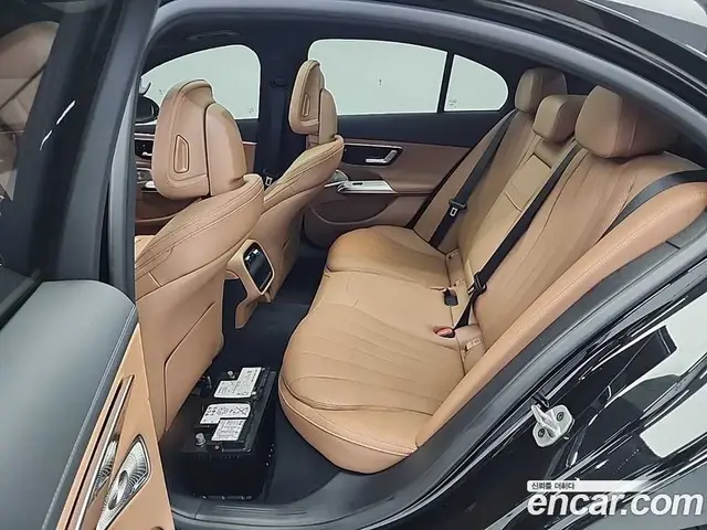 Mercedes-Benz E-Class 2025 2.0 автомат (гидро), миниатюра 12