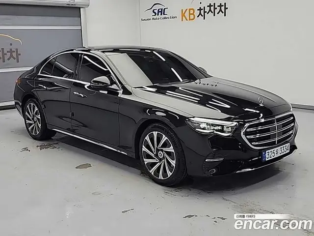 Mercedes-Benz E-Class 2025 2.0 автомат (гидро), миниатюра 4 Mercedes-Benz E-Class 2025 2.0 автомат (гидро), миниатюра 4