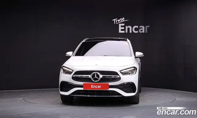 Mercedes-Benz GLA-Class 2020 2.0 автомат (гидро), миниатюра 3