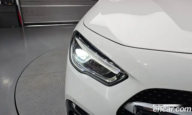 Mercedes-Benz GLA-Class 2020 2.0 автомат (гидро), миниатюра 8