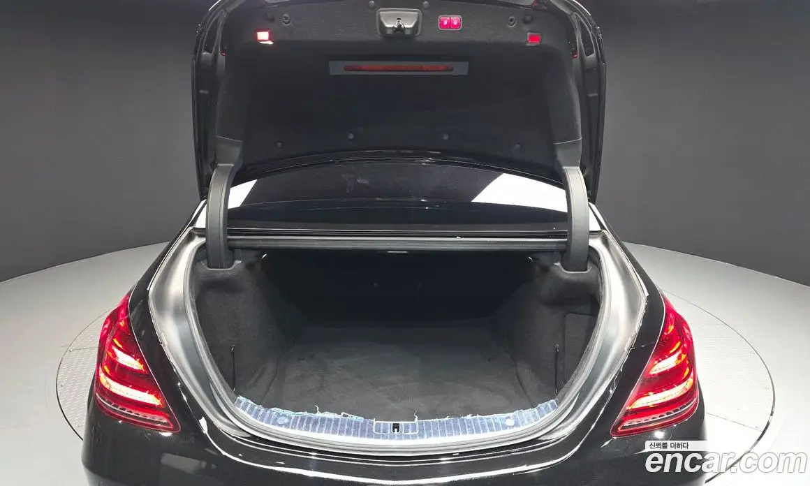 Mercedes-Benz S-Class 2019 4.0 автомат (гидро), фото 20 Mercedes-Benz S-Class 2019 4.0 автомат (гидро), фото 20