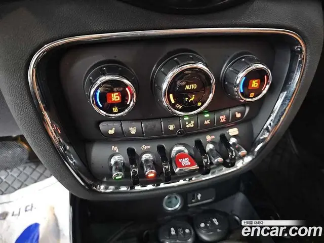 Mini Clubman 2023 2.0 автомат (гидро), миниатюра 10