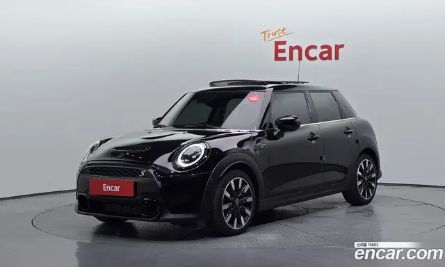 Mini Cooper 2021 2.0 автомат (гидро), миниатюра 1