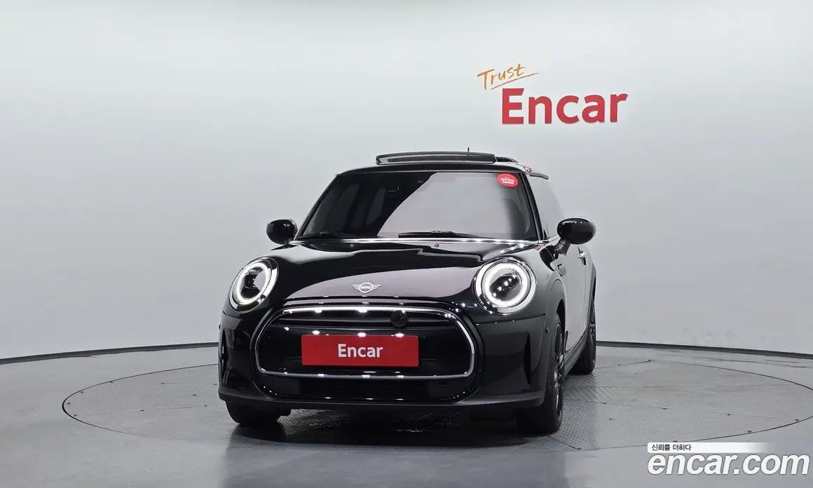 Mini Cooper 2024 1.5 автомат (гидро), фото 3
