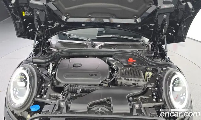 Mini Cooper 2024 1.5 автомат (гидро), миниатюра 6