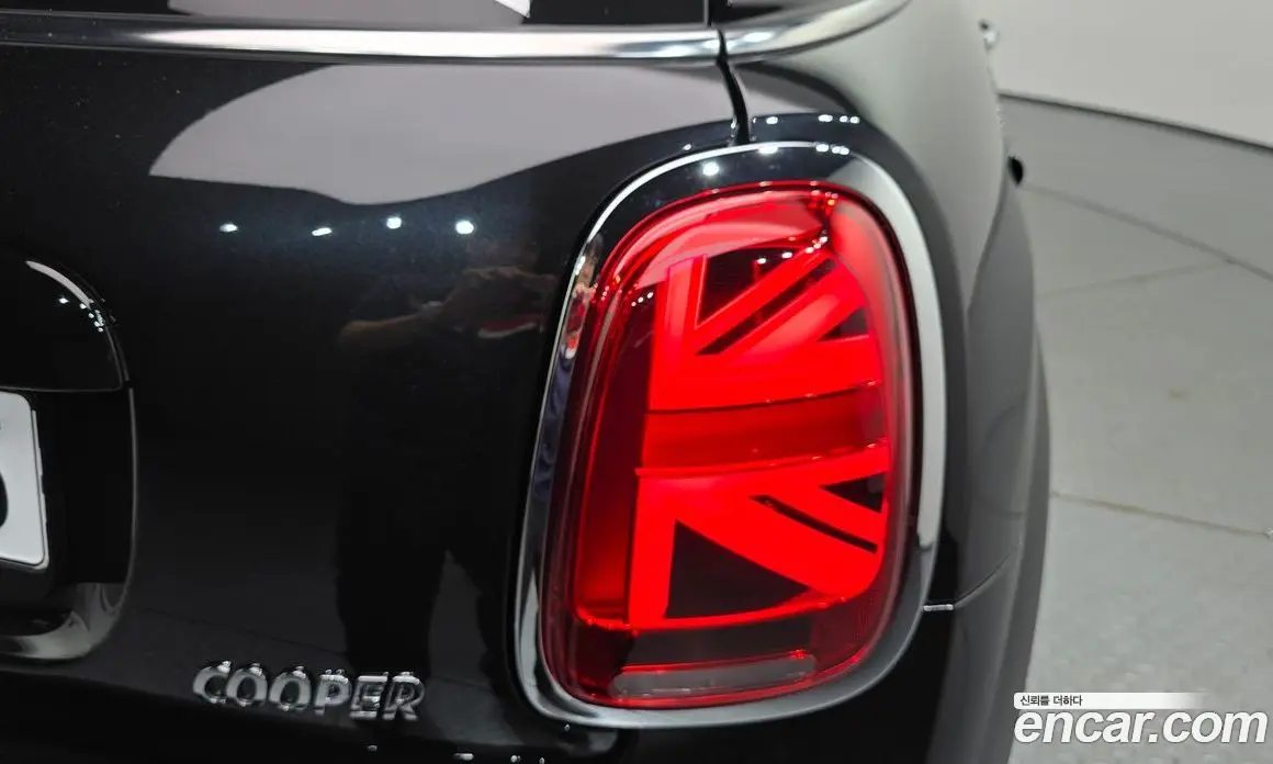 Mini Cooper 2024 1.5 автомат (гидро), фото 9