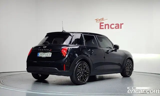 Mini Cooper 2025 2.0 автомат (гидро), миниатюра 2