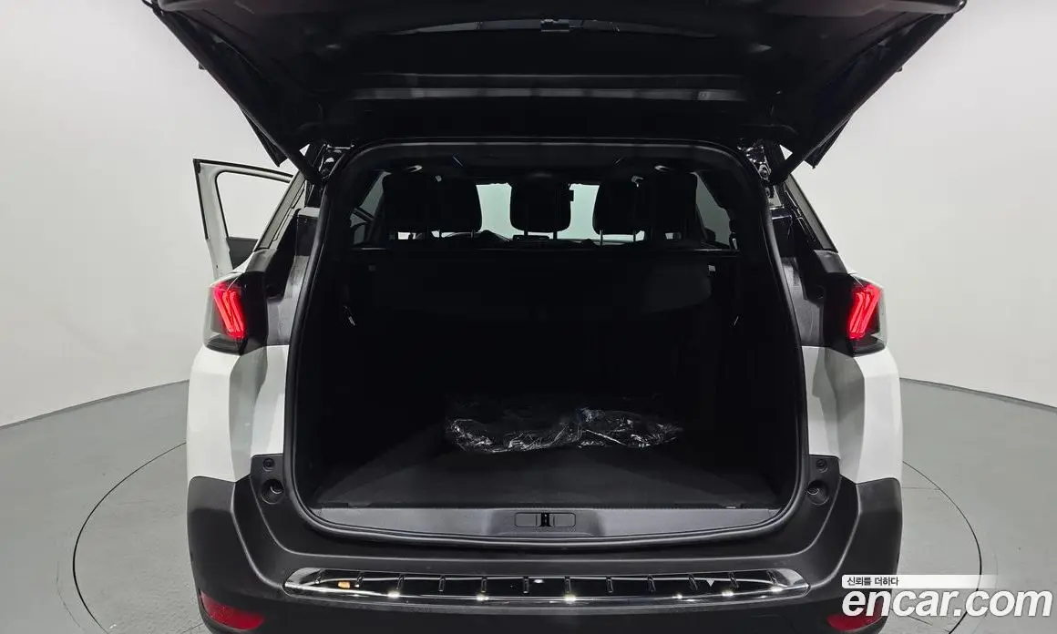 Peugeot 5008 2024 1.2 автомат (гидро), фото 25 Peugeot 5008 2024 1.2 автомат (гидро), фото 25