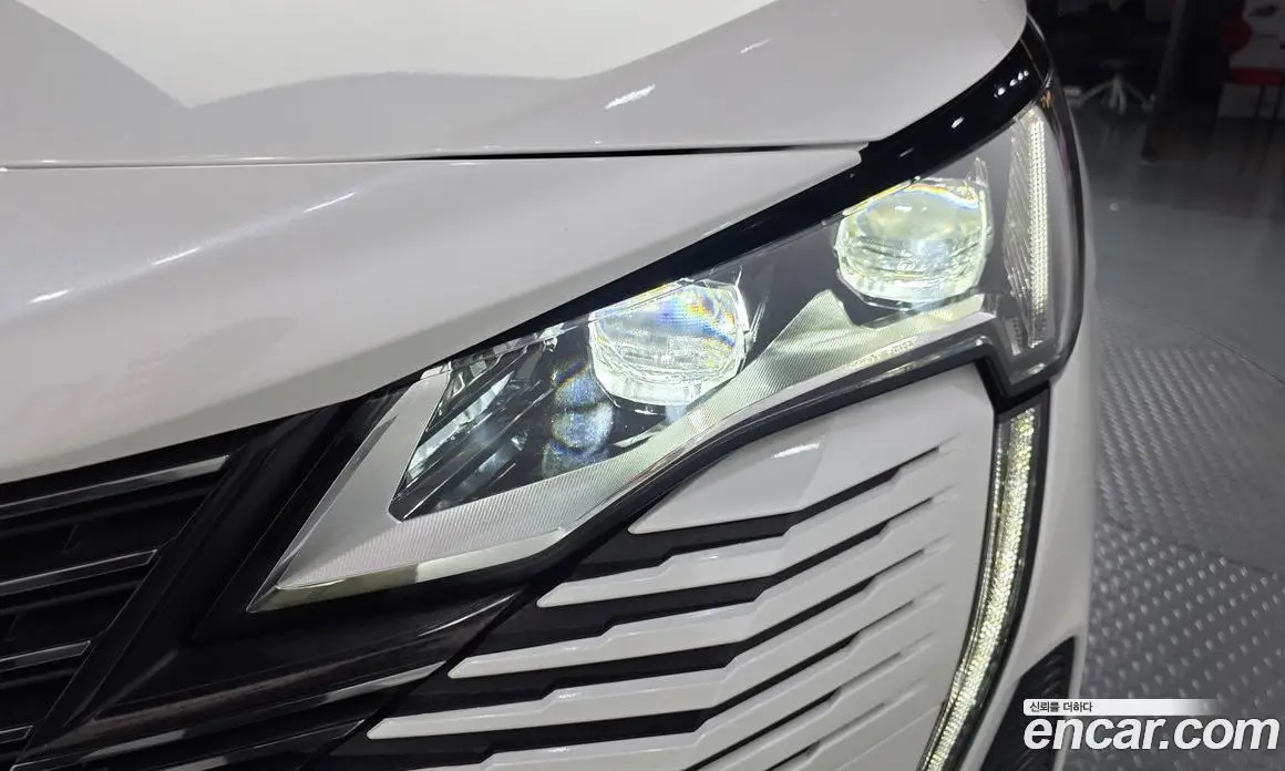 Peugeot 5008 2024 1.2 автомат (гидро), фото 8 Peugeot 5008 2024 1.2 автомат (гидро), фото 8