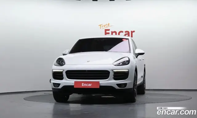 Porsche Cayenne 2015 3.0 автомат (гидро), миниатюра 1 Porsche Cayenne 2015 3.0 автомат (гидро), миниатюра 1