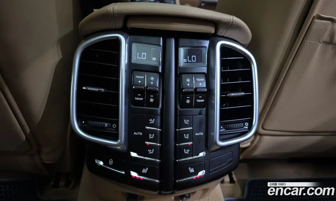Porsche Cayenne 2015 3.0 автомат (гидро), фото 17 Porsche Cayenne 2015 3.0 автомат (гидро), фото 17