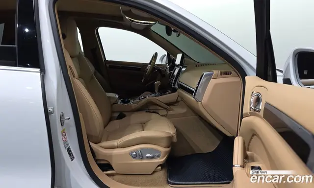 Porsche Cayenne 2015 3.0 автомат (гидро), миниатюра 10 Porsche Cayenne 2015 3.0 автомат (гидро), миниатюра 10