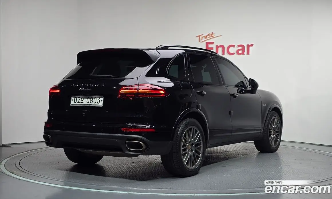Porsche Cayenne 2017 3.0 автомат (гидро), фото 2 Porsche Cayenne 2017 3.0 автомат (гидро), фото 2