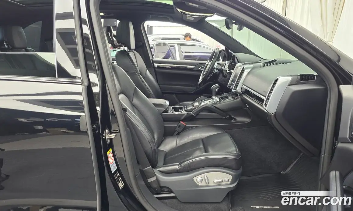 Porsche Cayenne 2017 3.0 автомат (гидро), фото 16 Porsche Cayenne 2017 3.0 автомат (гидро), фото 16