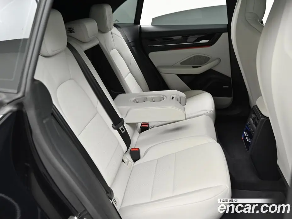 Porsche Macan 2025 автомат (гидро), фото 12 Porsche Macan 2025 автомат (гидро), фото 12